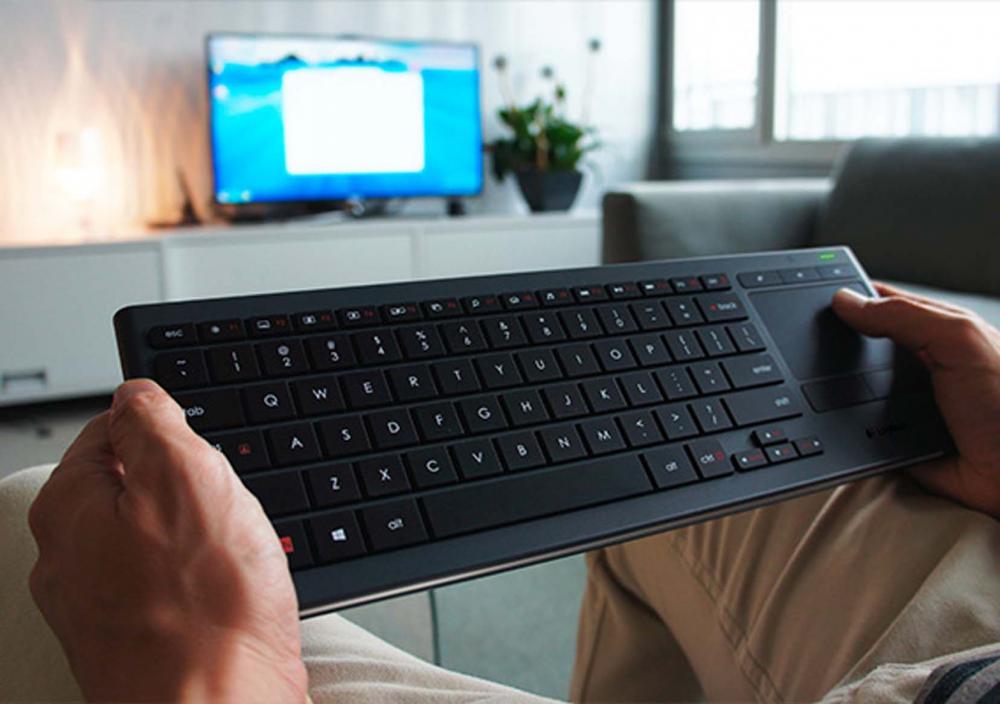 LOGITECH K830 LIVING ROOM KEYBOARD