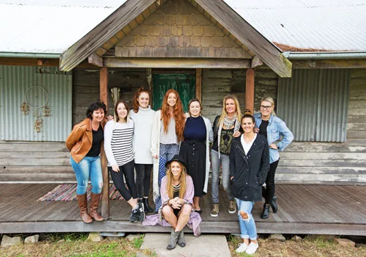 Hunter-TAFE-Notched-students-with-teachers-and-model