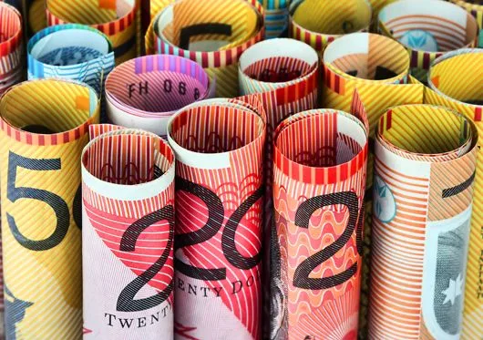 Money-rolled-up-web2