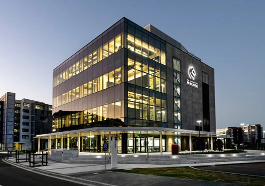 Q-building-exterior